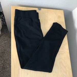 ALYA Athletic Cropped Leggings - Comfort Active